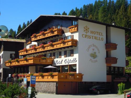 Gallery image of Hotel Cristallo in San Martino di Castrozza
