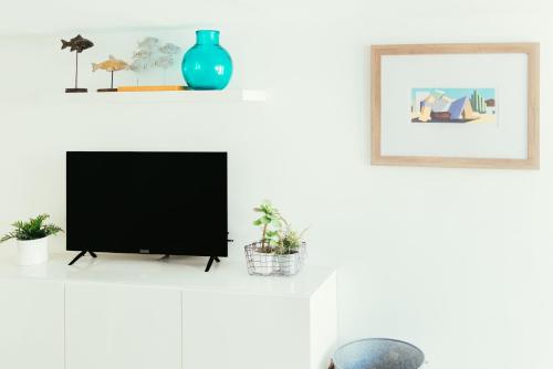 Playa Chica - Comfy & Fresh Apt 2 min to Beach