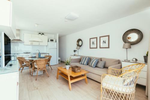 Playa Chica Balcony - Ocean Views