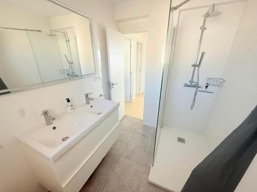 Koupelna v ubytování La Perla vista al mar