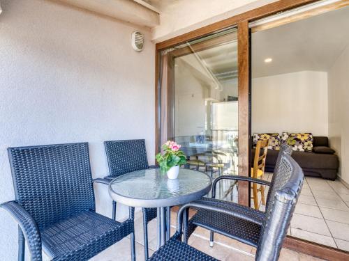 Posezení v ubytování Apartment Damir-3 by Interhome