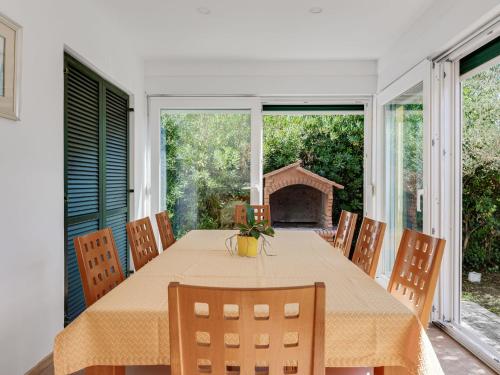 Villa Yellow House by Interhome