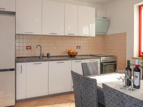 Holiday Home Andrea by Interhome
