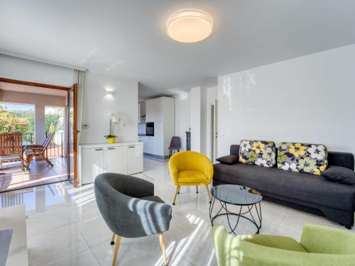 Apartment Damir-1 by Interhome