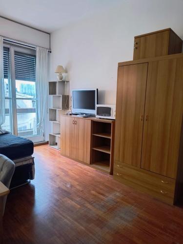 The Tower House - Central Apartment