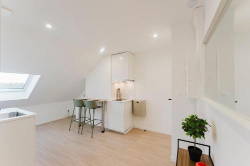 Køkken eller tekøkken på 1-bedroom attic flat, close to the underground