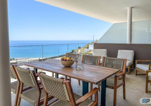 Apartamento deluxe con terraza y vistas al mar 009
