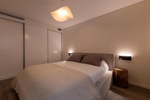City Center Apartment with Parking - 2stay