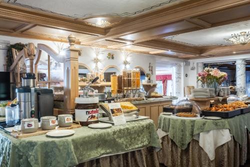 Jídlo v hotelu nebo okolí