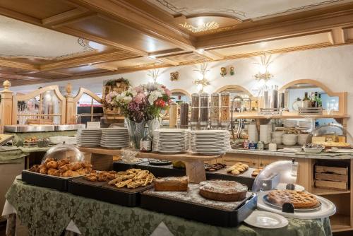 Jídlo v hotelu nebo okolí