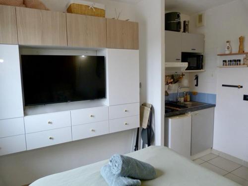 Η κουζίνα ή μικρή κουζίνα στο Le Clos d'AIX studio 1