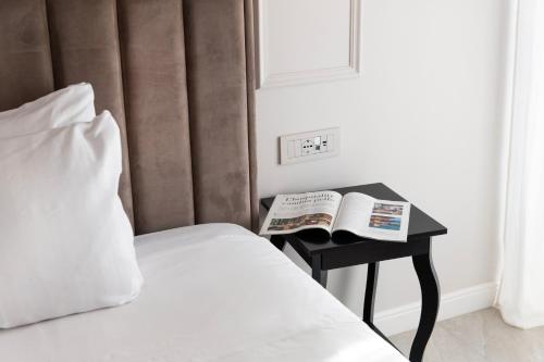 Hotel Odeon Napoli photo 22