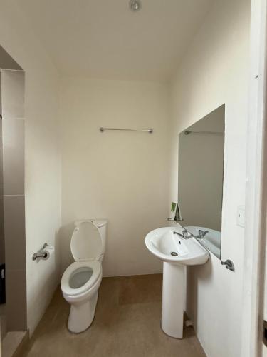 Vonios kambarys apgyvendinimo įstaigoje Softstone resort