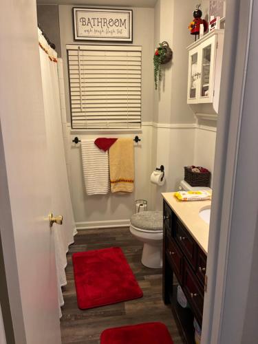 Koupelna v ubytování Sooner Nations Strawberry Hill