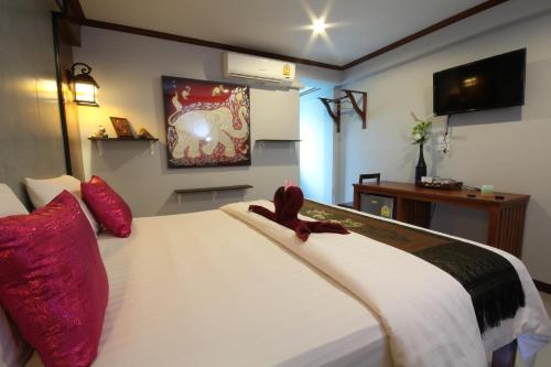 TV a/nebo společenská místnost v ubytování TR Guesthouse