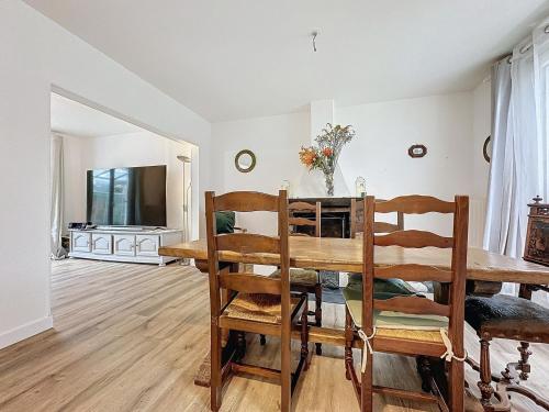 Χώρος καθιστικού στο Family home close to Chantilly, Astérix, CDG