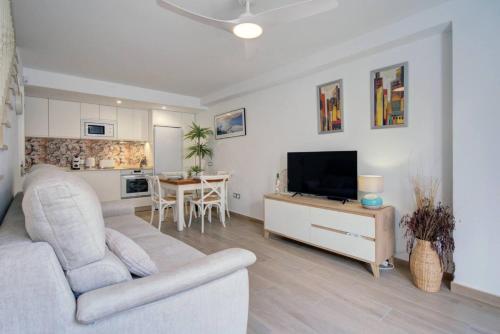 Home4U San Antonio - 1 min Walk to Beach