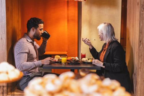 Φαγητό σε αυτό το ξενοδοχείο ή κάπου εκεί κοντά