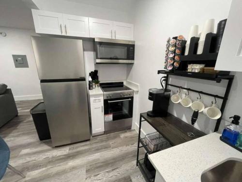 KING OF MIAMI - 1 mile from Brickell 2BD Apartment! photo 5