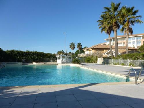 Studio vue exceptionnelle sur Port Frejus