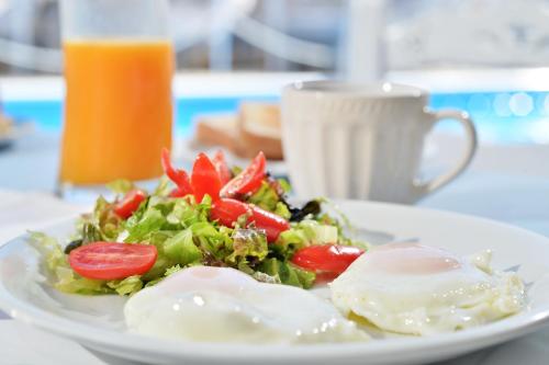 Φαγητό σε αυτό το ξενοδοχείο διαμερισμάτων ή κάπου εκεί κοντά