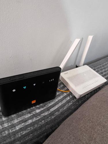 Η βιβλιοθήκη του διαμερίσματος