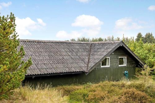 Tagholmにある2555-Romo-A-M-Listsvej-6の錫屋根の家