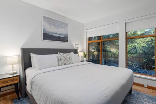 Ένα ή περισσότερα κρεβάτια σε δωμάτιο στο 1BR in Northstar, Village Location, Shared Pool and Hot Tub, Ski Storage, Free Parking