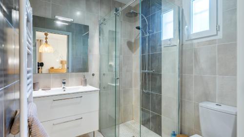 Koupelna v ubytování La Villa, Residence privee du Val Baussenc