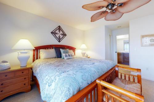 Ένα ή περισσότερα κρεβάτια σε δωμάτιο στο Sea Colony - 56051 Pinewood Dr