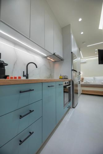 Aristotelous rooms Konstantinos