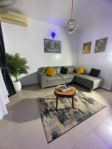 Χώρος καθιστικού στο Peaceful One Bedroom Apartment