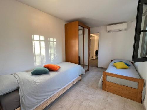 5-Bedroom Villa with Pool and Sunny Garden