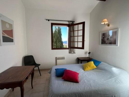 5-Bedroom Villa with Pool and Sunny Garden