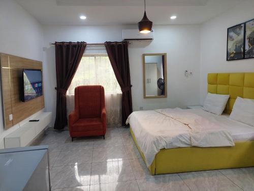 Postel nebo postele na pokoji v ubytování Luxurious Studio Apartment