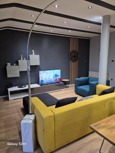 Apartments with WiFi Crikvenica - 16451