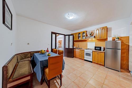 Apartments with parking space Orebic, Peljesac - 4579