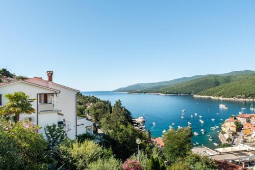 Apartments with parking space Rabac, Labin - 7474