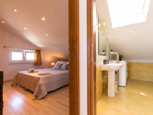 Apartments with parking space Porec - 6923