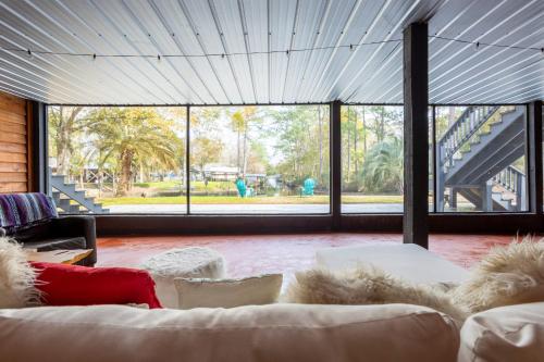 Katil atau katil-katil dalam bilik di Group Retreat Fairhope