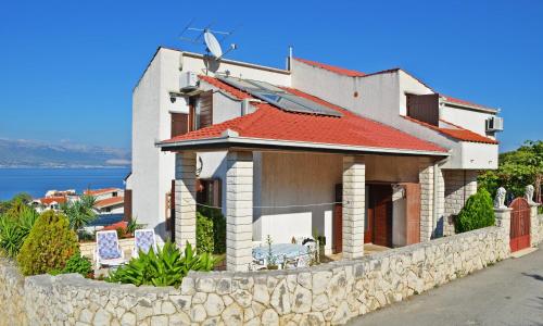 Apartments with parking space Slatine, Ciovo - 6891