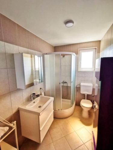 Apartments by the sea Barbat, Rab - 11797