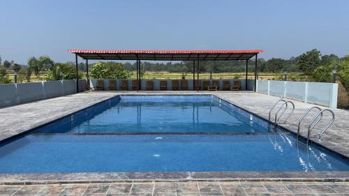 Bazén v ubytování The Van Resort nebo v jeho okolí