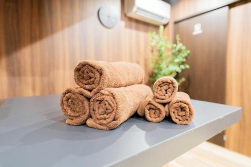 拓 taku 陶器のお風呂 旅の疲れを癒す新しいお部屋 USJまで10分 ベッド16台 6つの寝室