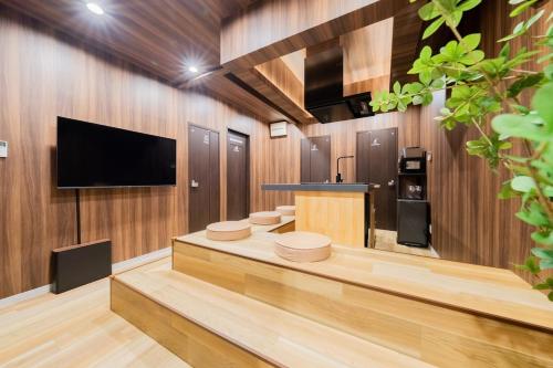 拓 taku 陶器のお風呂 旅の疲れを癒す新しいお部屋 USJまで10分 ベッド16台 6つの寝室