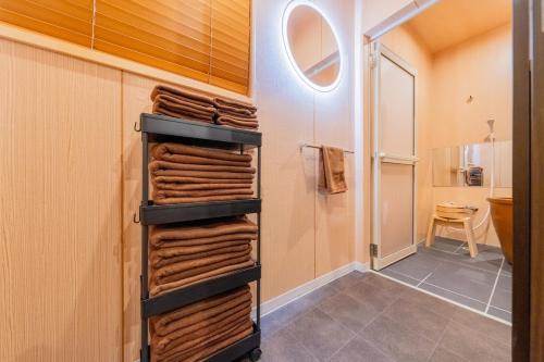 拓 taku 陶器のお風呂 旅の疲れを癒す新しいお部屋 USJまで10分 ベッド16台 6つの寝室