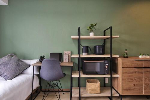 Modern Living Tokyo Komagome 502, a compact studio at excellent location
