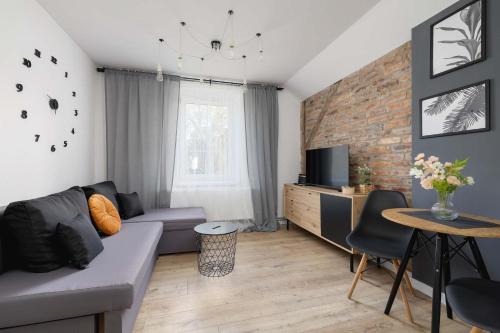 Czeladź Atmospheric Apartment in a Historic Building by Noclegi Renters