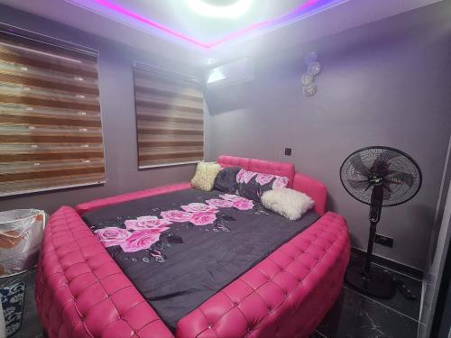 Gallery image of The Noire Haven - Modern Home with Fast Wi-Fi in Lekki