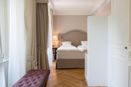 Victoria Jungfrau Grand Hotel & Spa — Bedroom